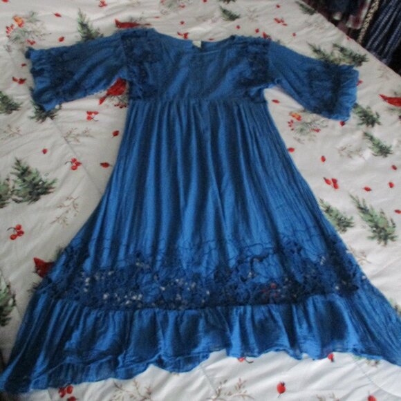 Akemi + Kin Anthropologie Meadow Boho Eyelet Lace Maxi Dress Flutter Sleeves M - Picture 8 of 8